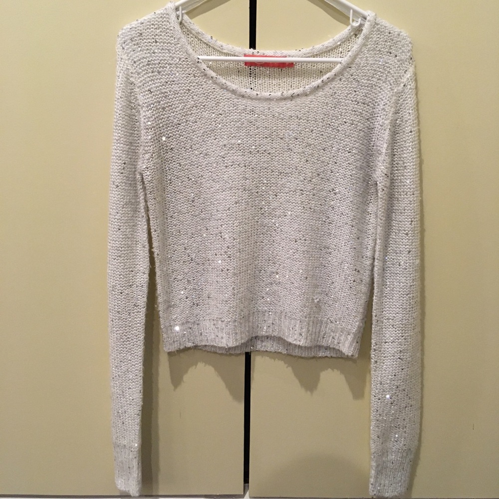3/$10 ✨ White sequin sweater